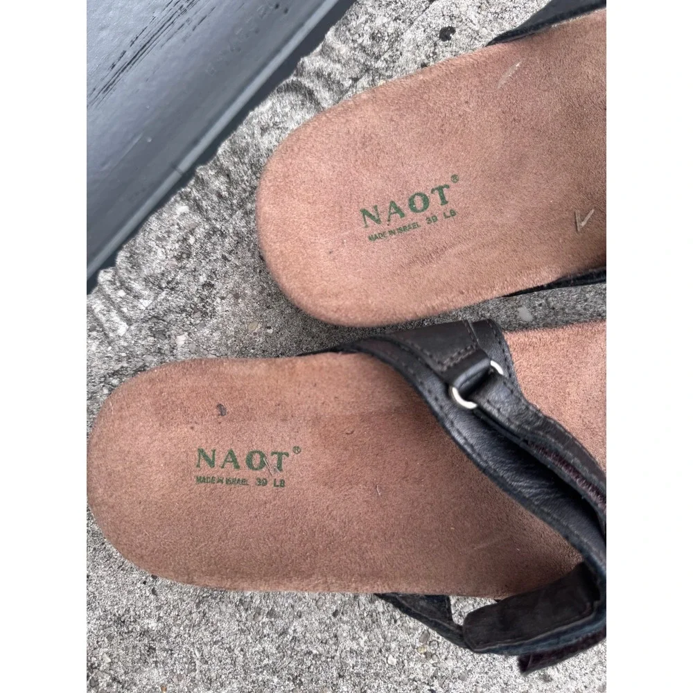 Naot step into